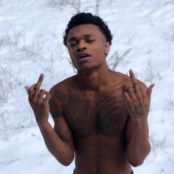 Meet your Posher, Josh - Picture 1 of 1